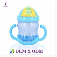 Wholesale New design Baby Product BPA Free Plastic Baby Sippy Cups With Straw baby cup with handle